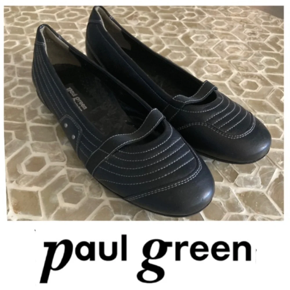 LIKE NEW! Paul Green Mary-Jane ballet flats in black - Picture 1 of 11